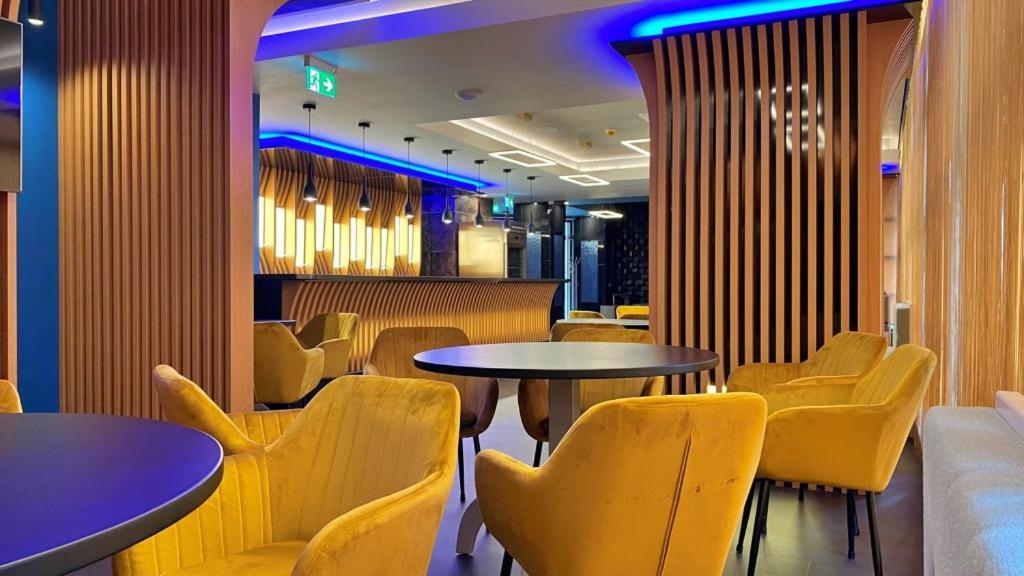 Hotel Condor Tulcea Exterior photo