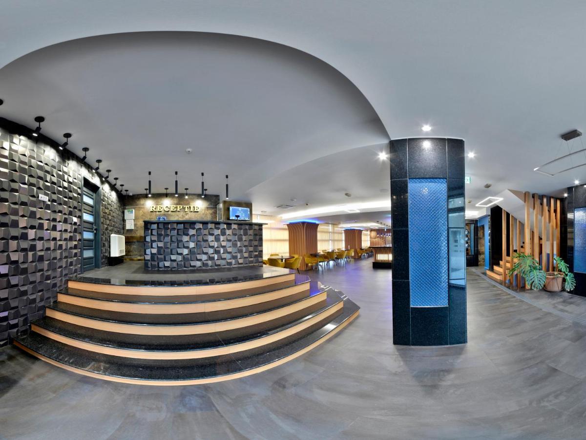 Hotel Condor Tulcea Exterior photo